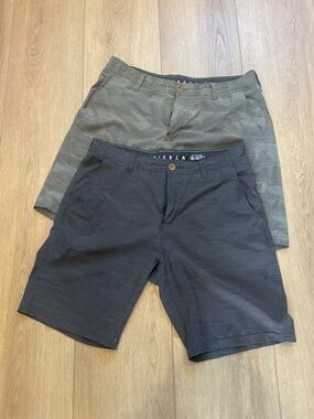 VISSLA Men's Black and Olive Camo Hybrid Shorts - 2-Pack